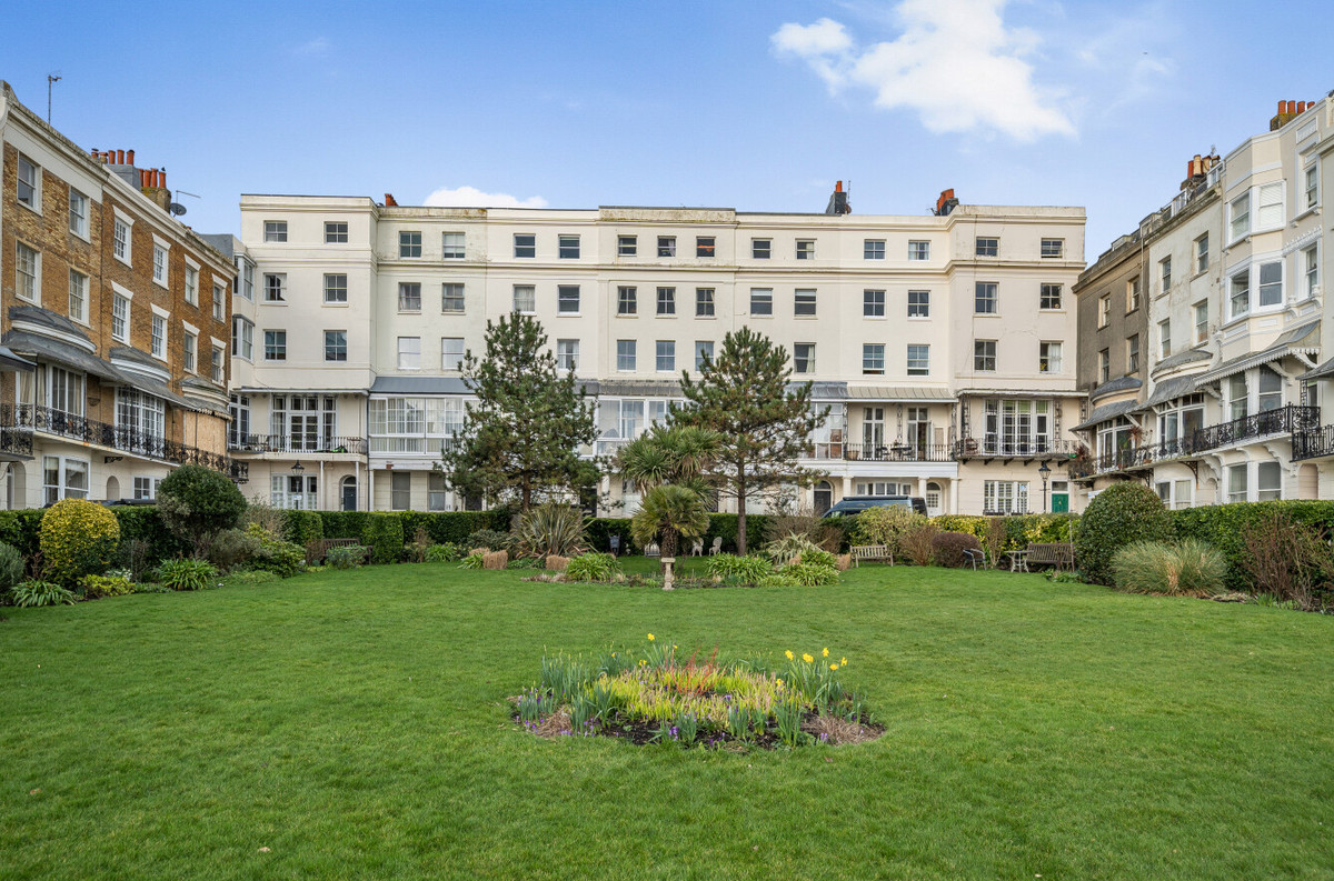 2 bedroom Apartment Sold