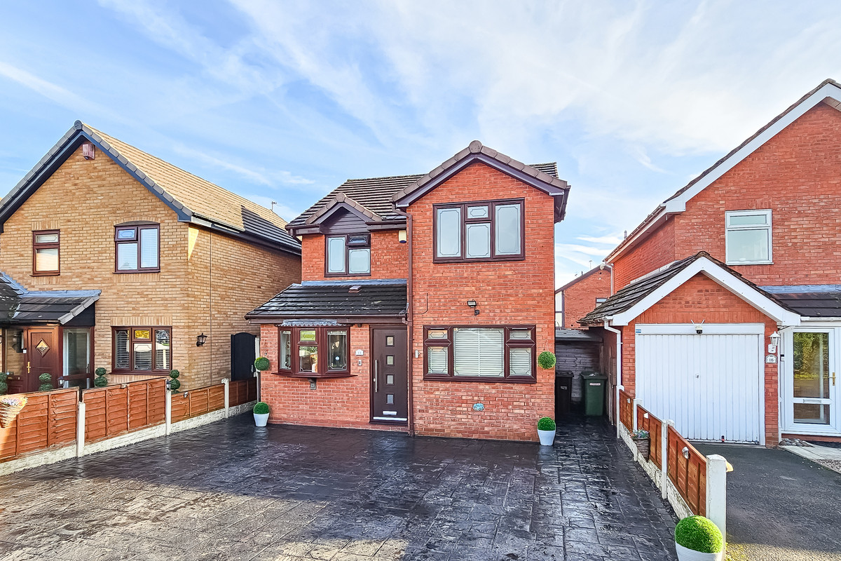 3 bedroom  For Sale