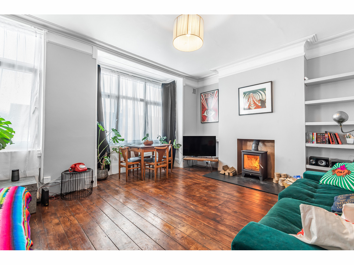 3 bedroom Detached House Sold