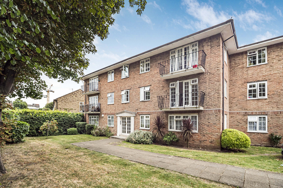 2 bedroom Terraced House Sold