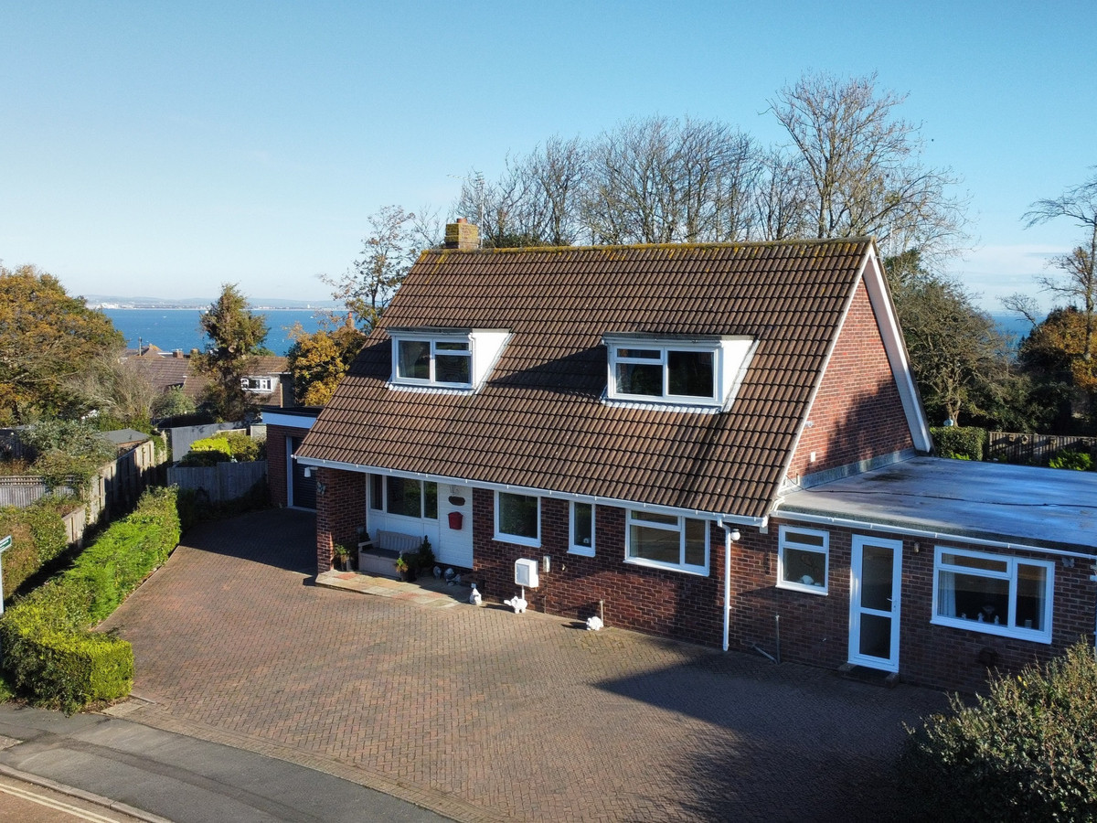5 bedroom  For Sale