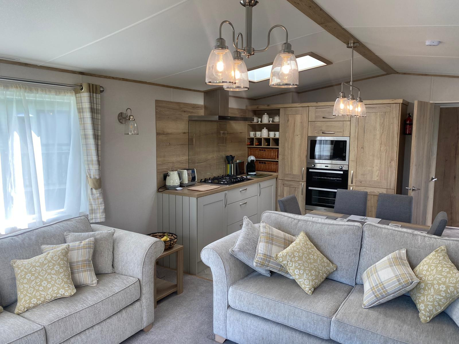 2 bedroom House (unspecified) Under Offer