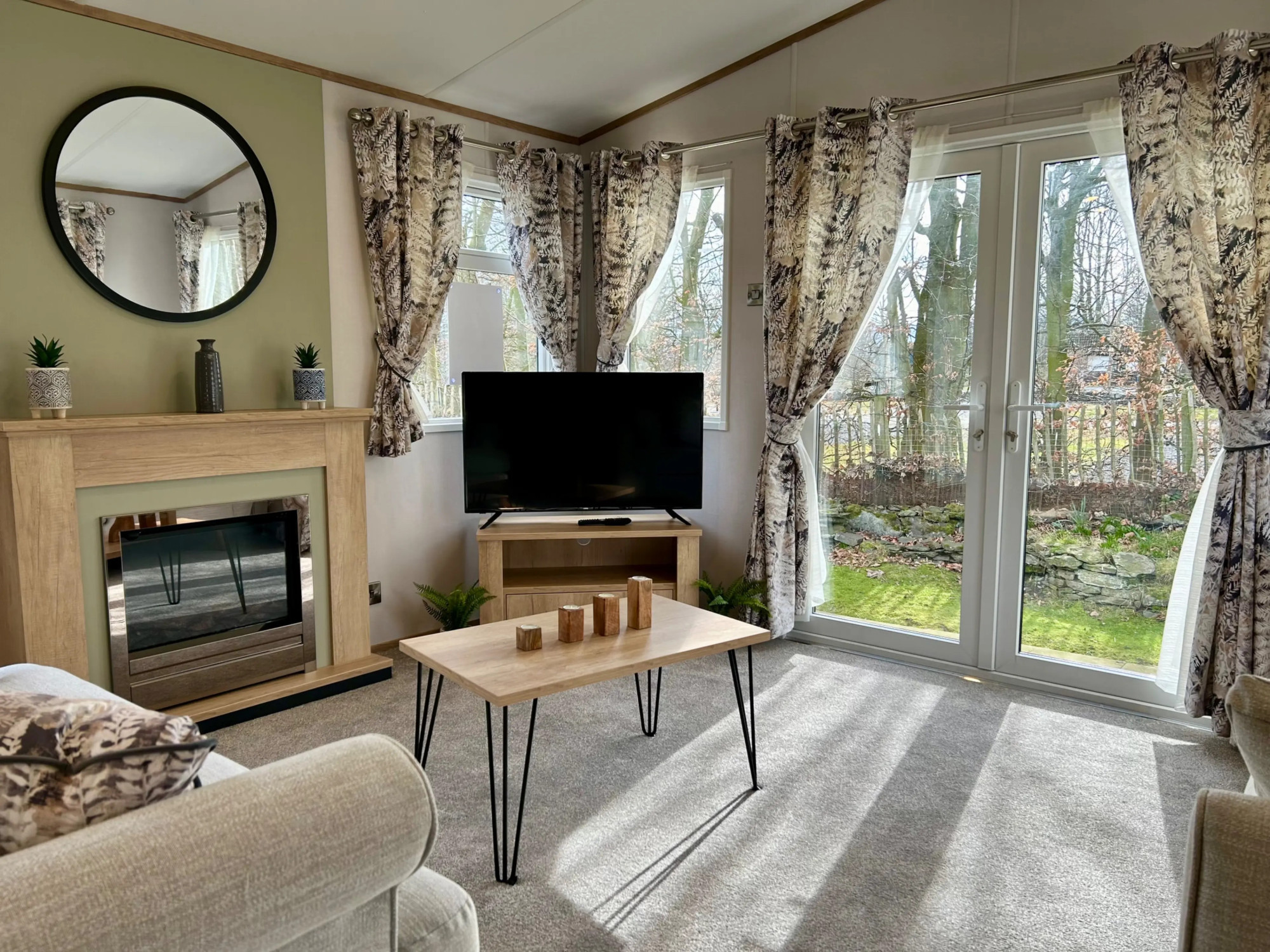 2 bedroom Detached House For Sale