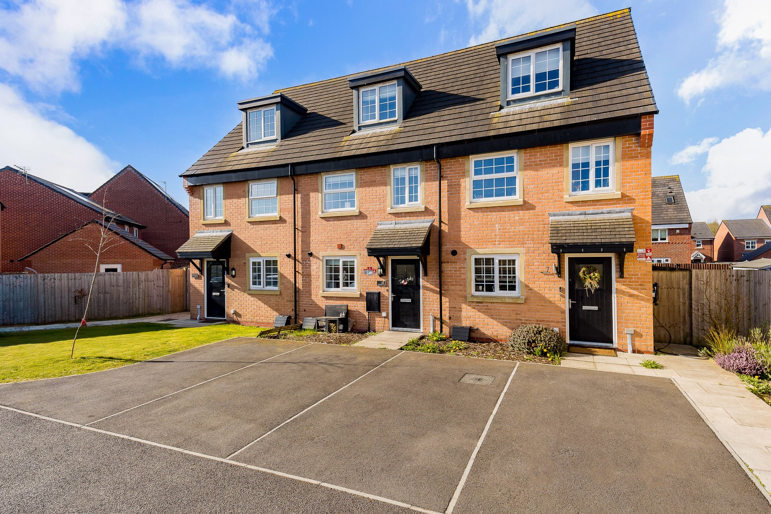 3 bedroom House (unspecified) For Sale