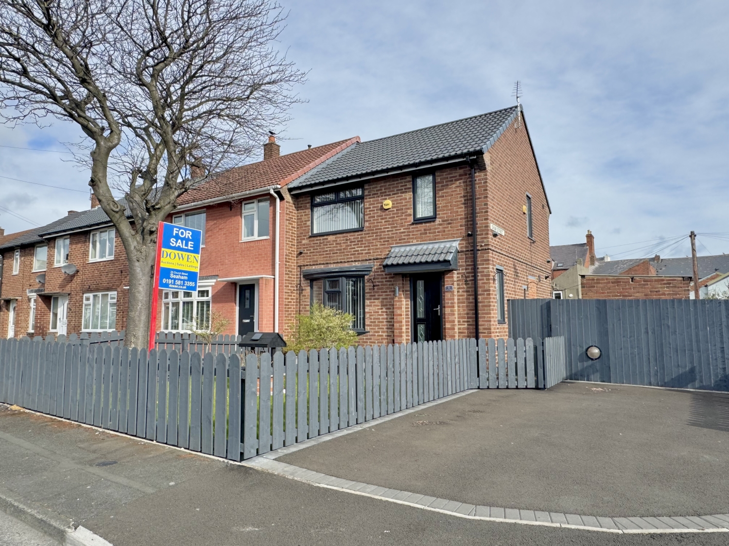2 bedroom Semi-detached house SSTC
