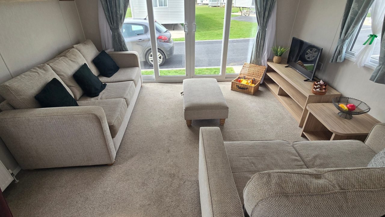 3 bedroom  For Sale