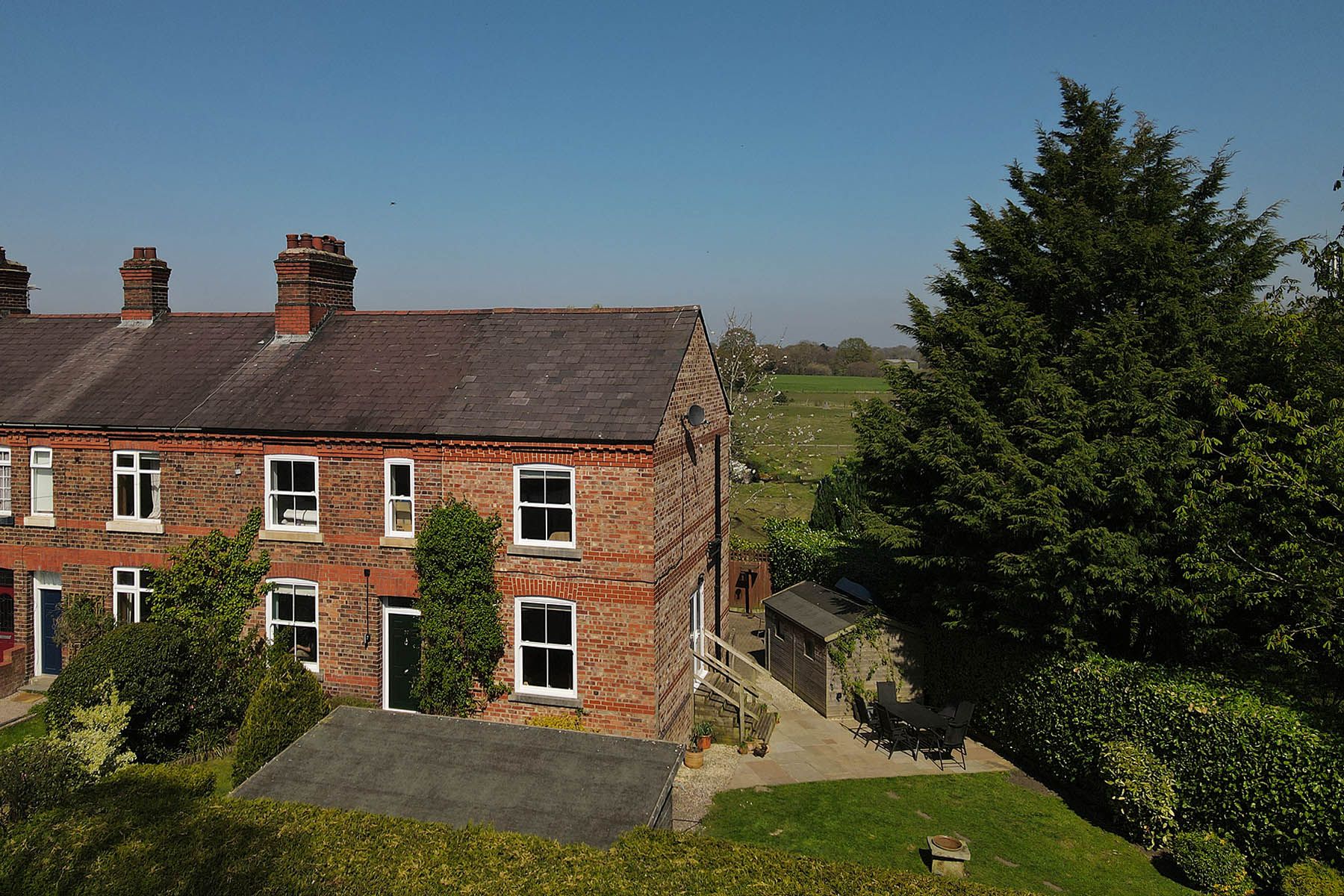 4 bedroom House For Sale