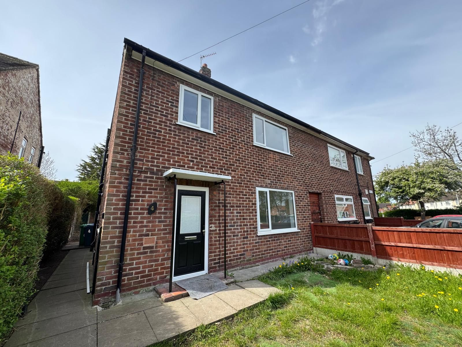 3 bedroom House (unspecified) Let