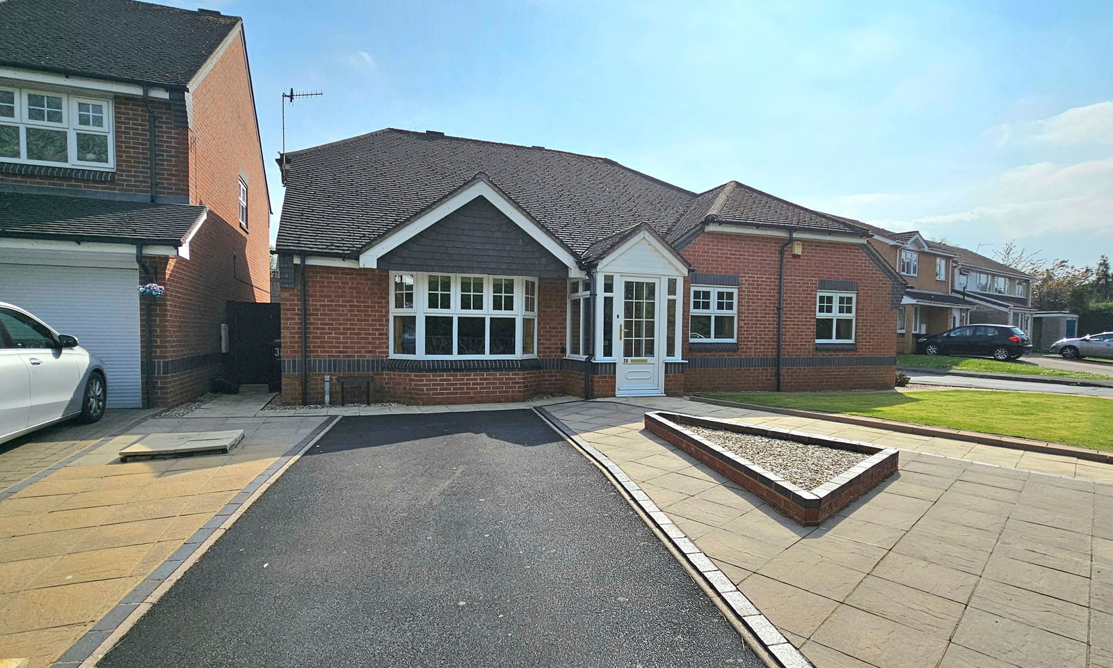 2 bedroom Detached bungalow Under Offer