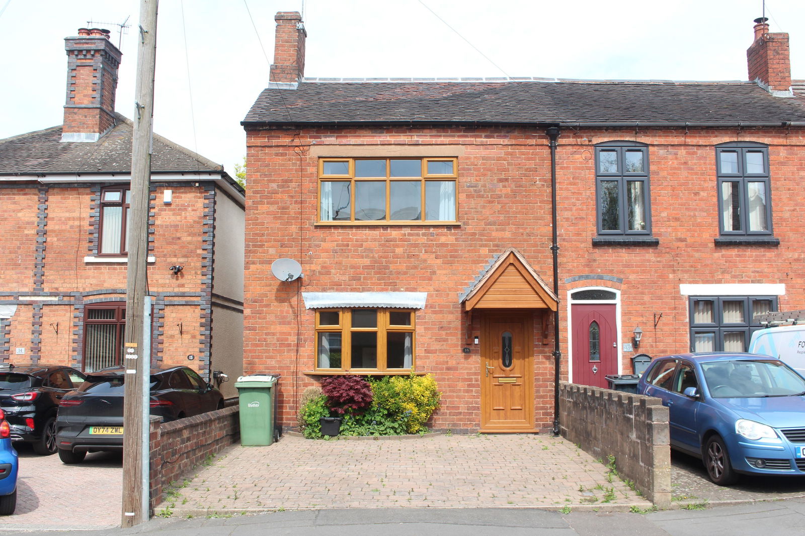 2 bedroom Semi-Detached For Sale