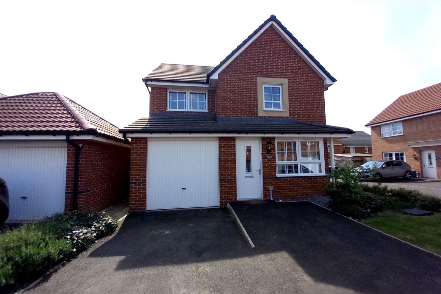 3 bedroom Detached For Sale