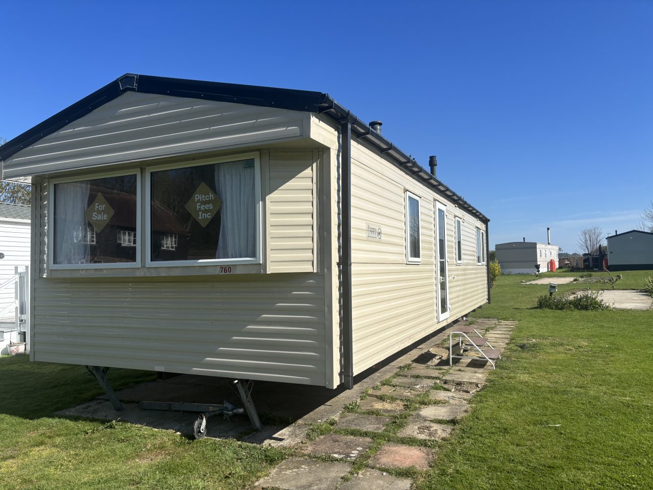 2 bedroom Mobile home For Sale