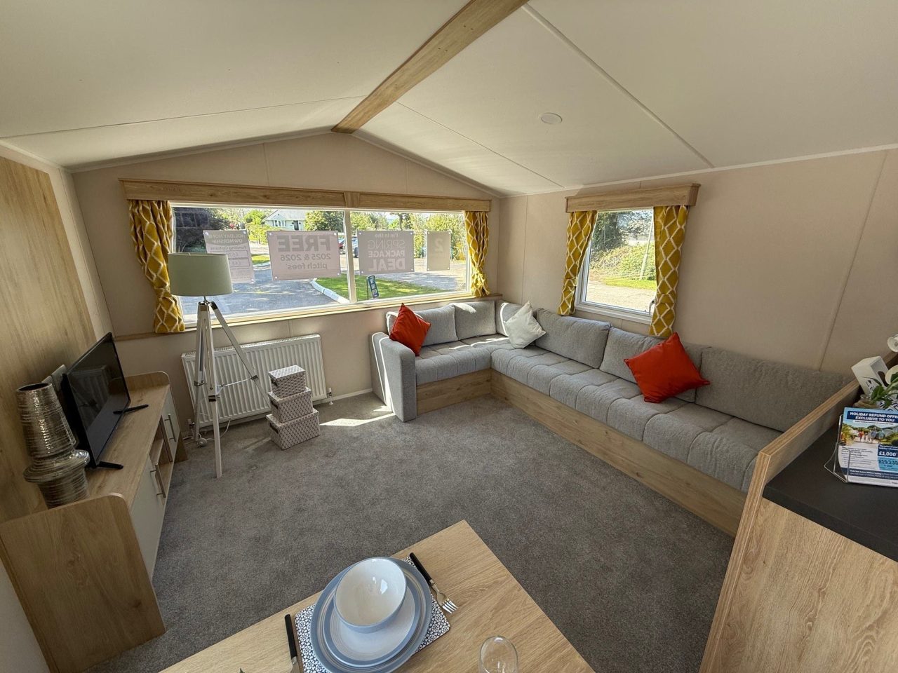 2 bedroom  For Sale