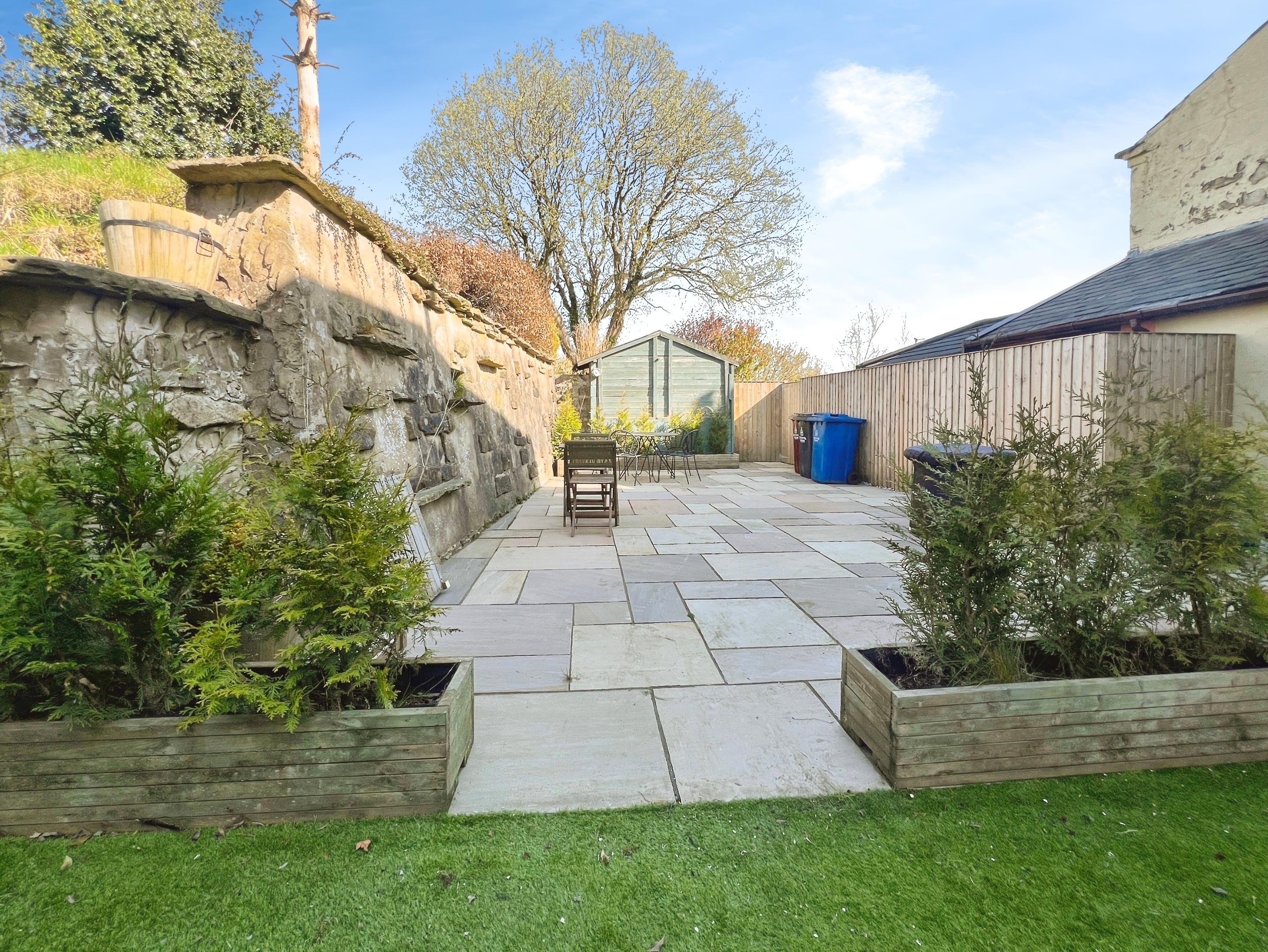 2 bedroom Cottage SSTC