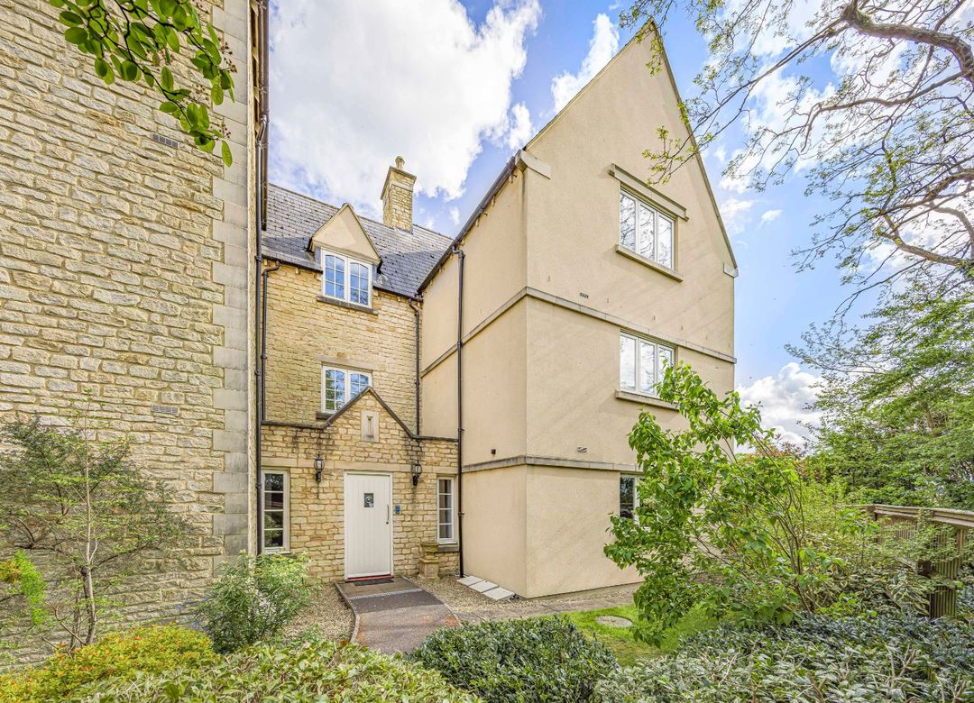 2 bedroom Apartment Sold