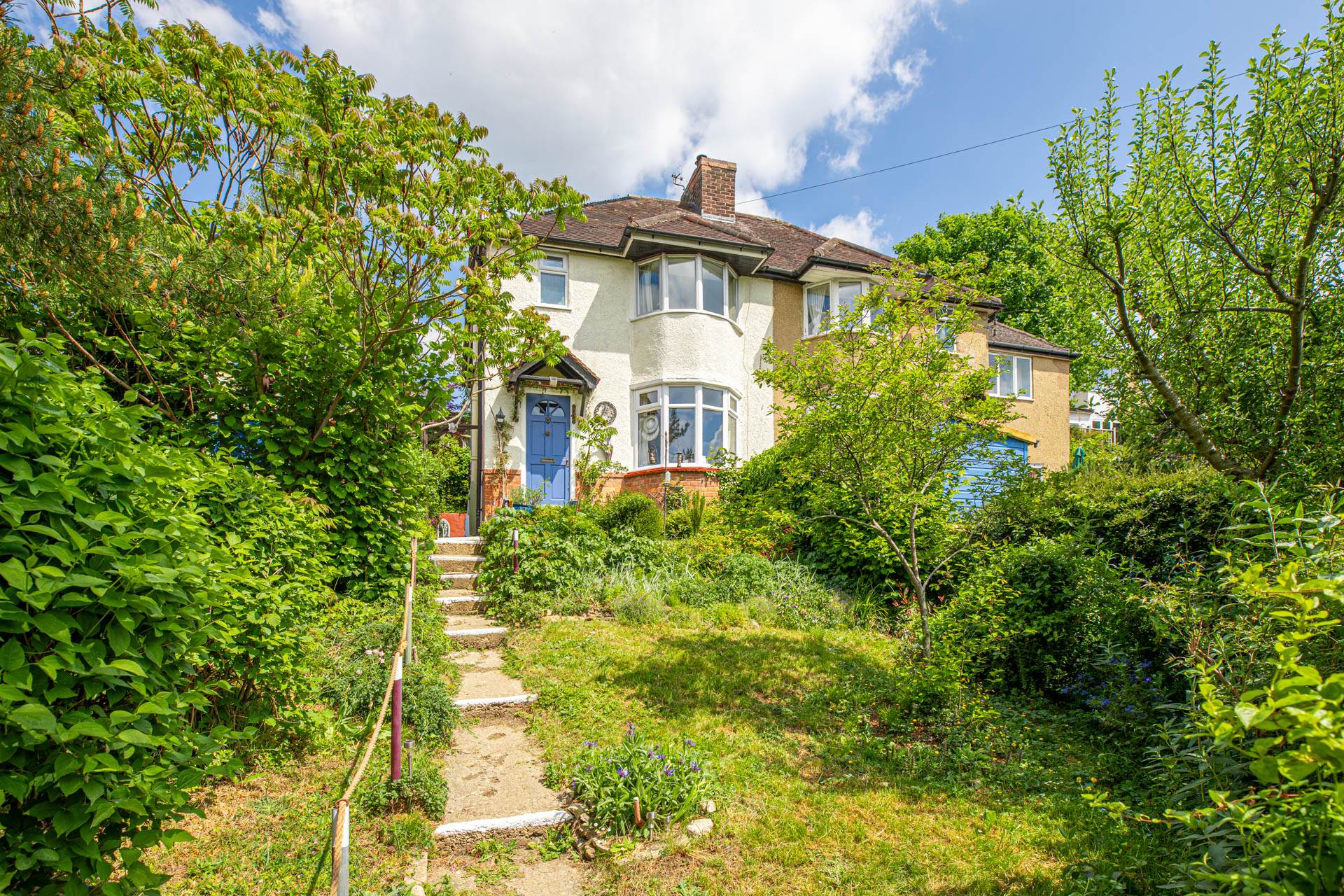 3 bedroom Semi-detached house Sale Agreed