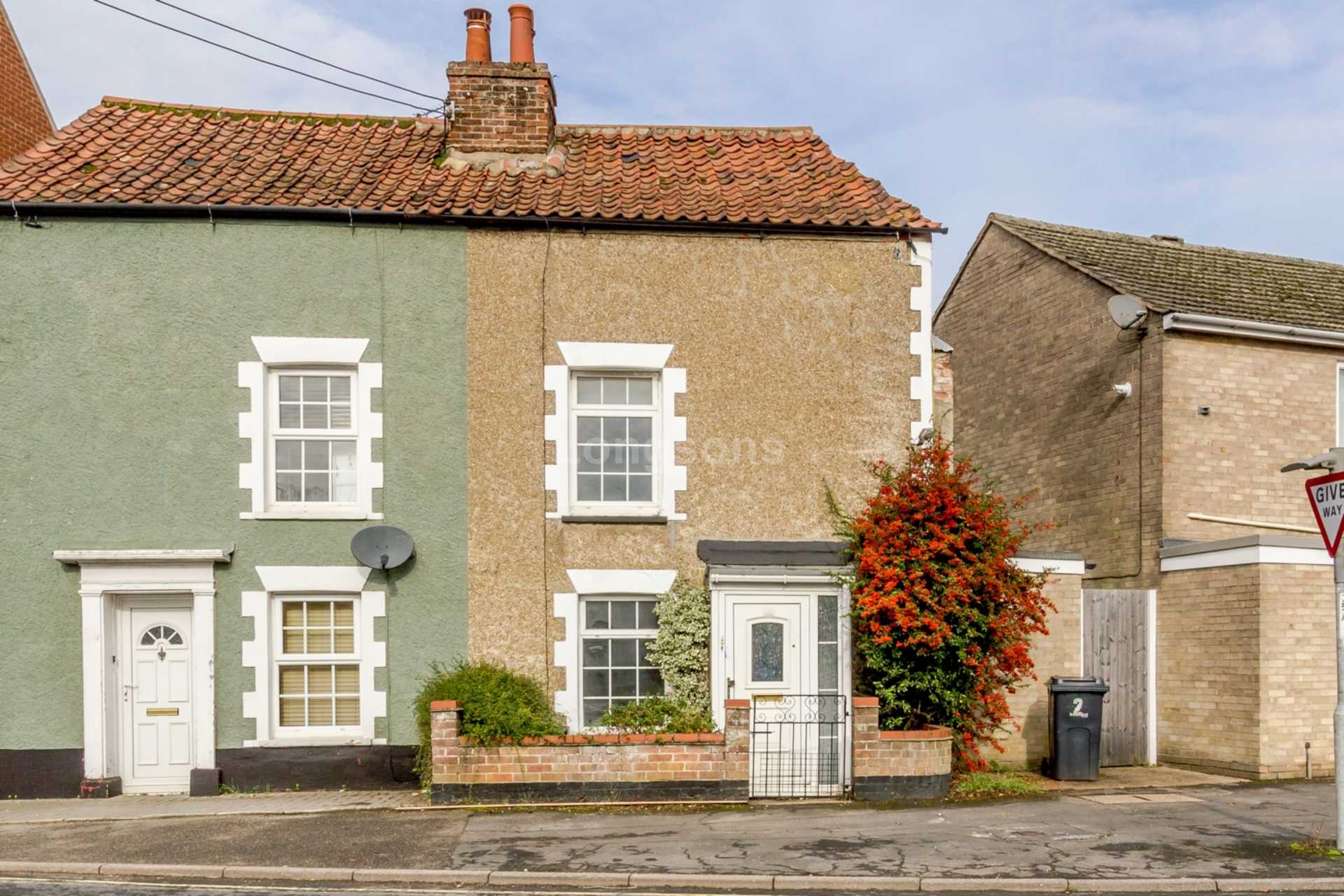 3 bedroom Semi-Detached Let Agreed