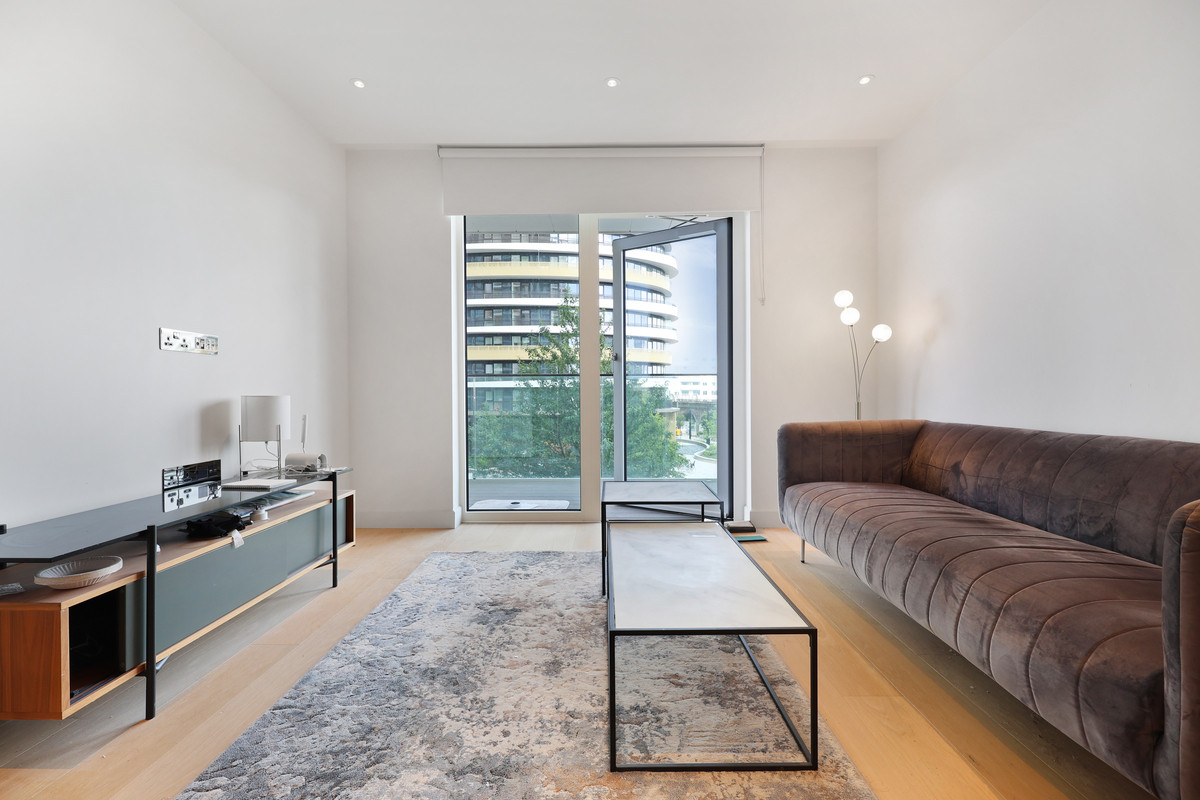 2 bedroom Apartment To Let