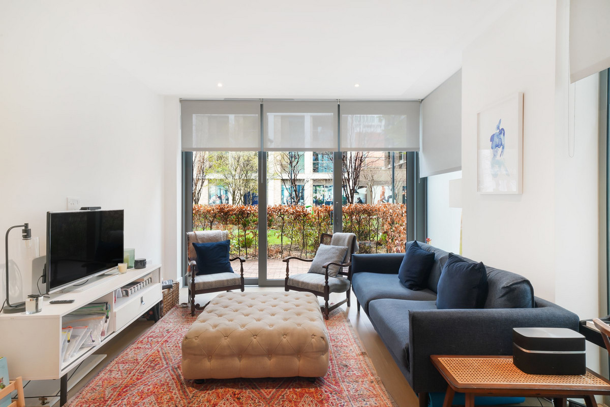 2 bedroom Apartment To Let