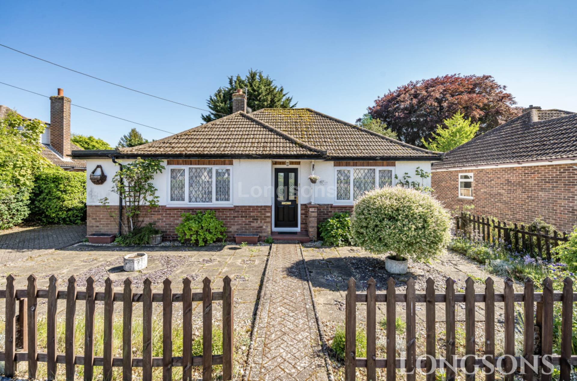 2 bedroom Detached house SSTC