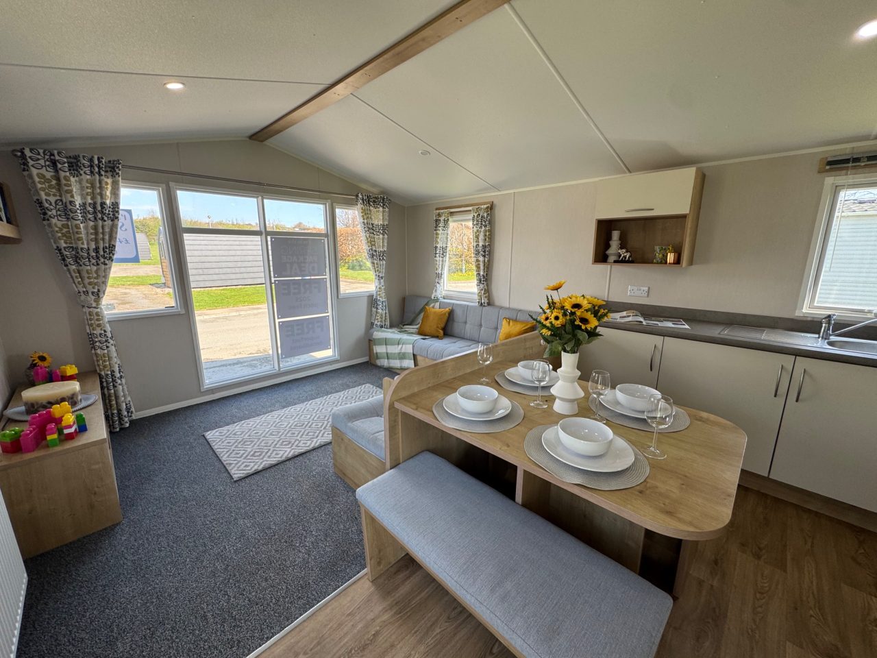 3 bedroom  For Sale