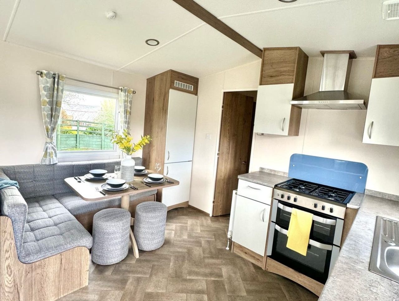 2 bedroom  For Sale