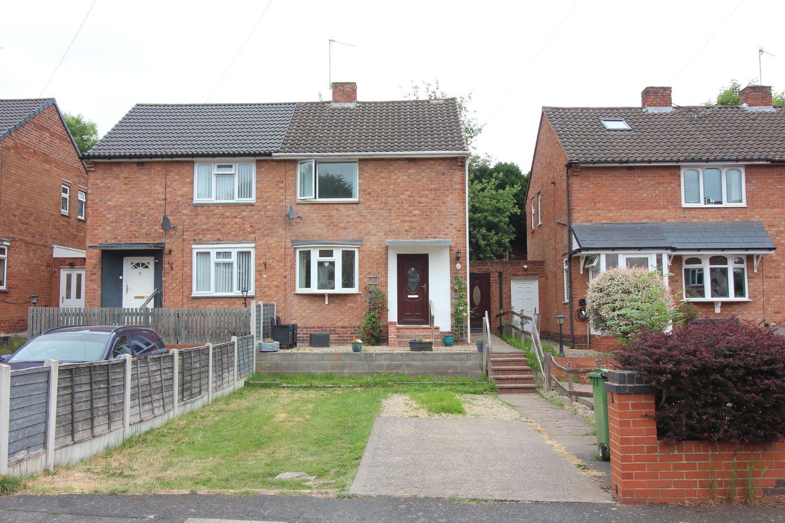2 bedroom Semi-Detached For Sale