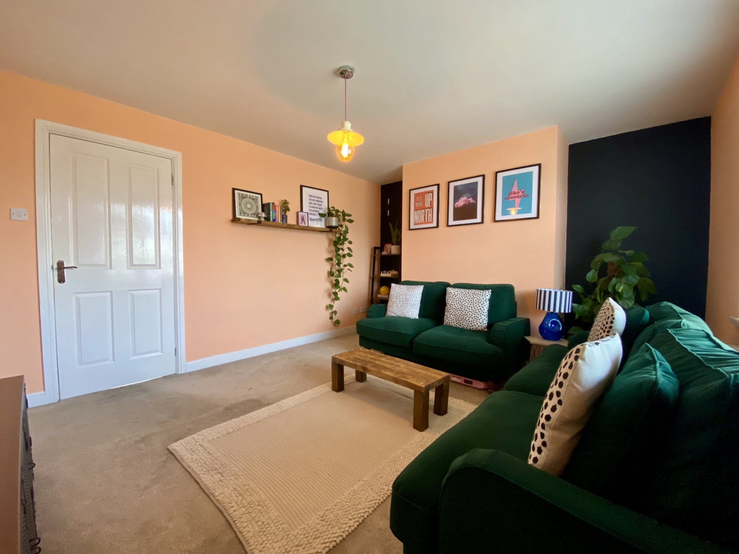 2 bedroom Semi-Detached For Sale