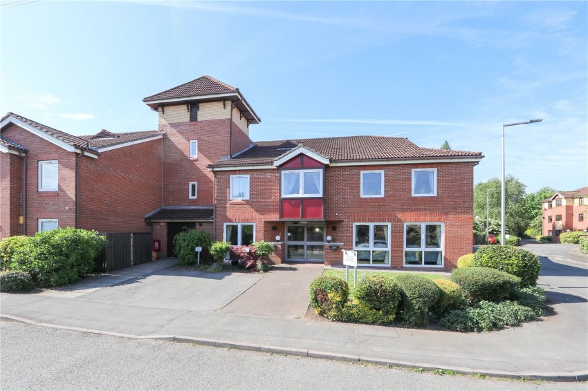 1 bedroom Flat For Sale