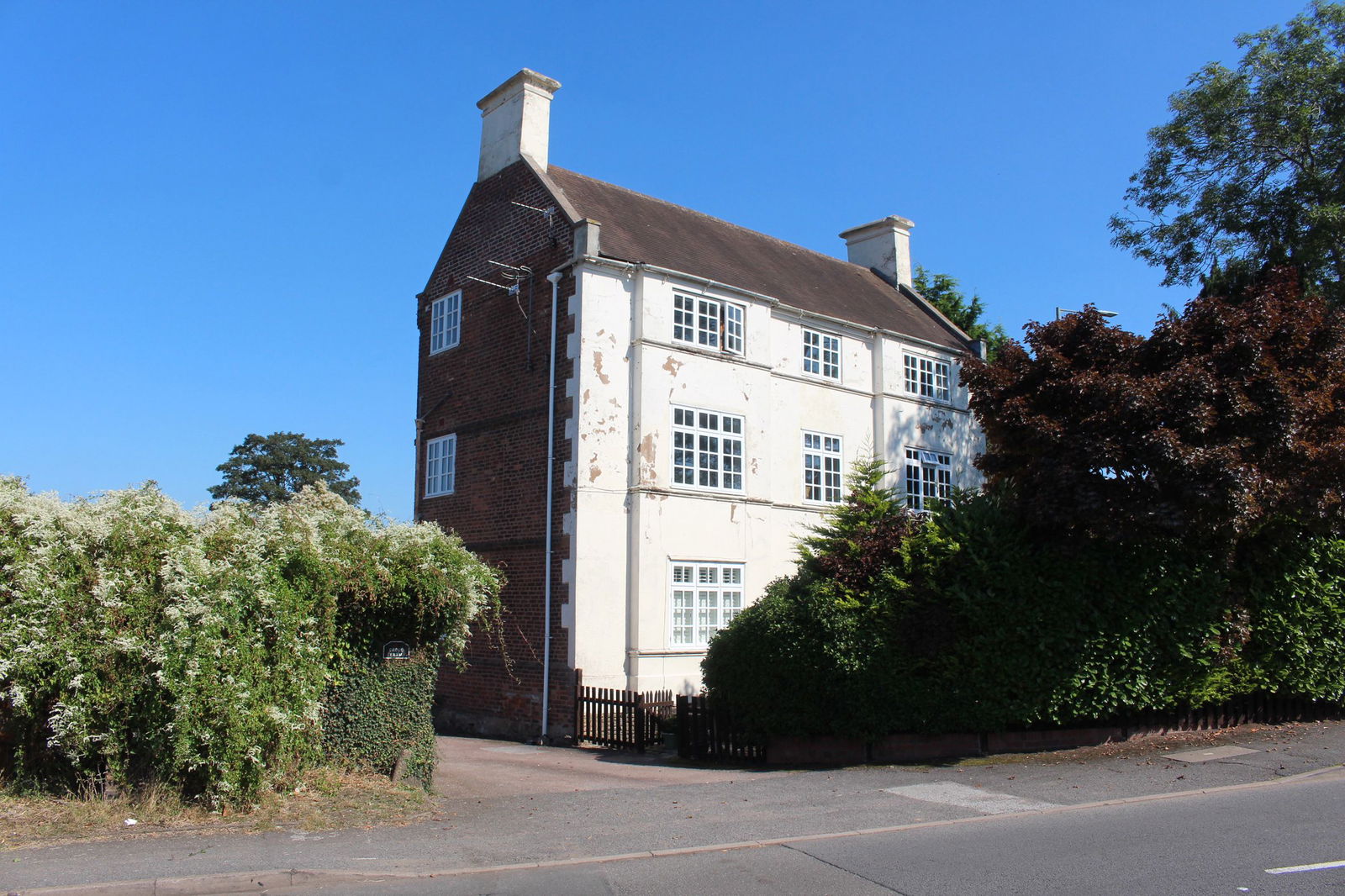 2 bedroom Apartment For Sale