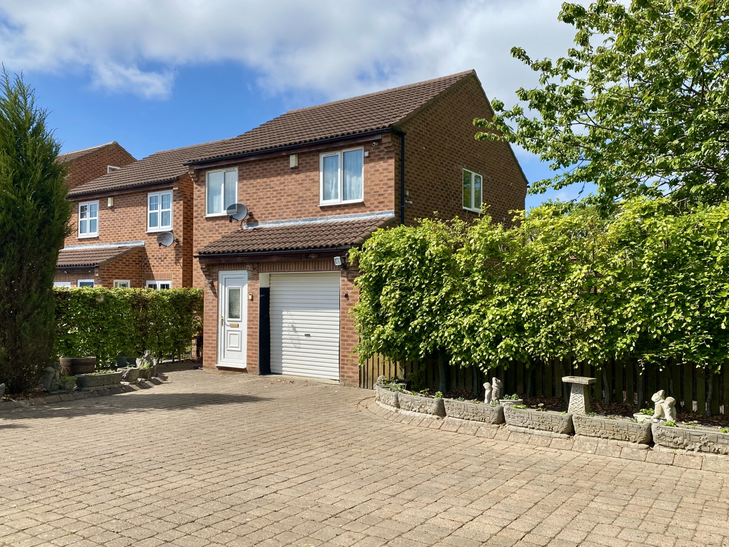 3 bedroom Detached For Sale
