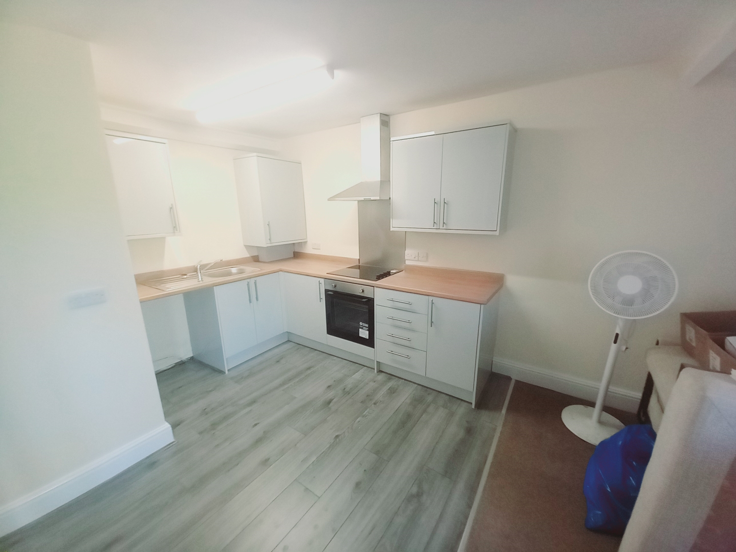 2 bedroom Apartment To Let