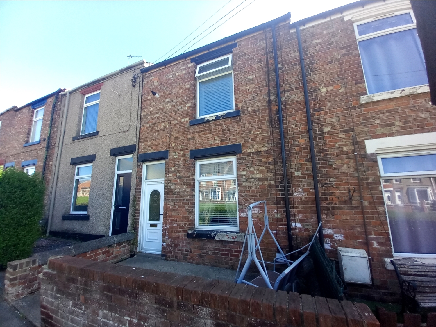 2 bedroom Terraced For Sale