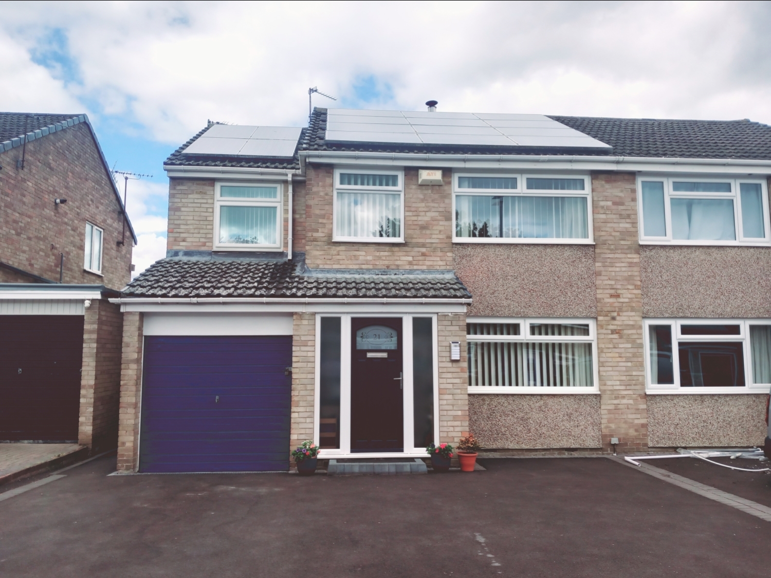 3 bedroom Semi-Detached For Sale