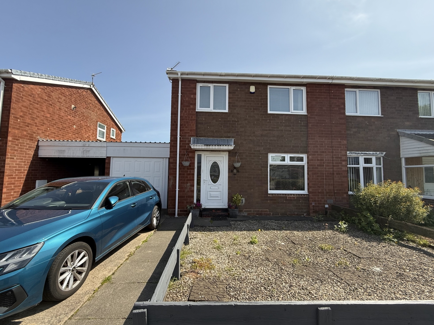 3 bedroom Semi-detached house For Sale