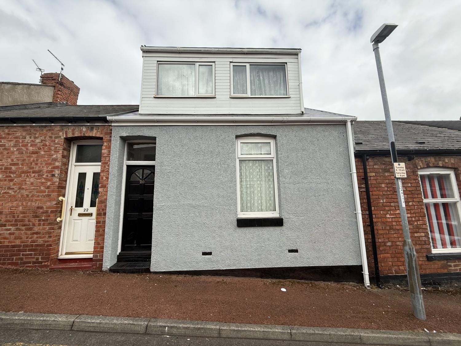 4 bedroom Cottage For Sale