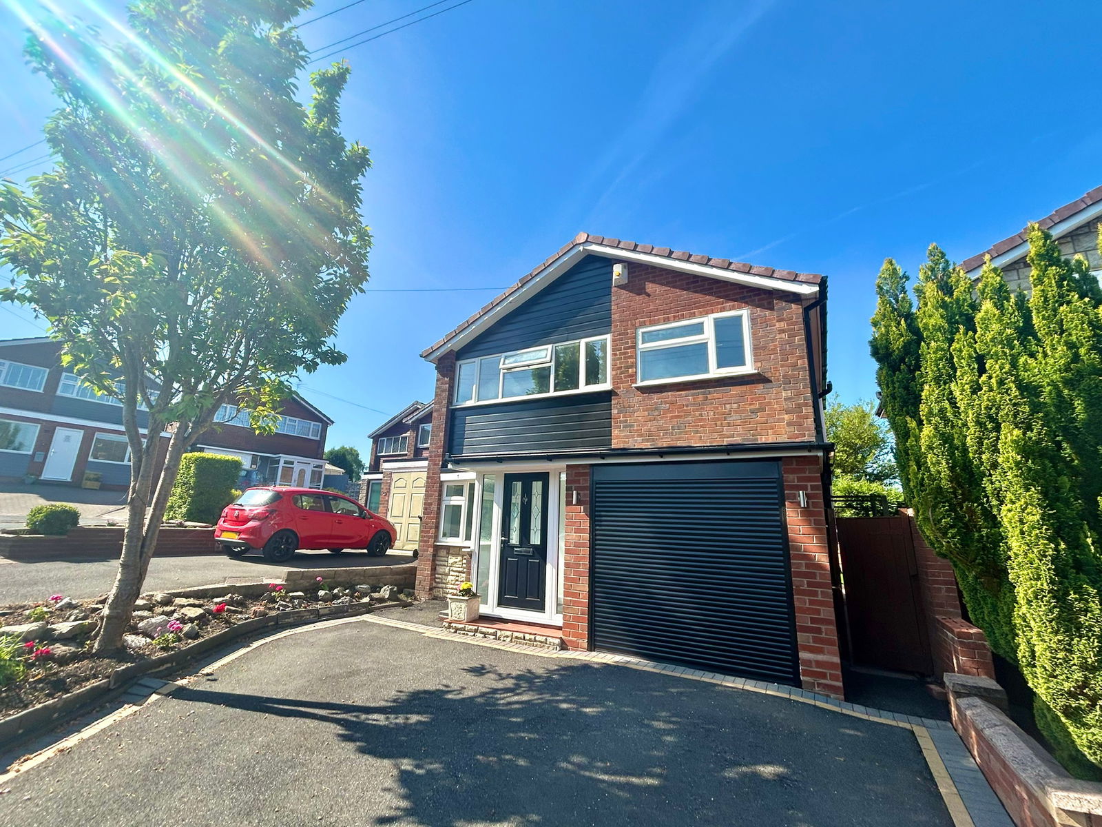 3 bedroom Detached For Sale