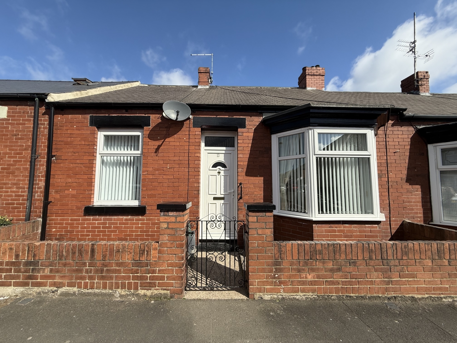 3 bedroom Cottage For Sale
