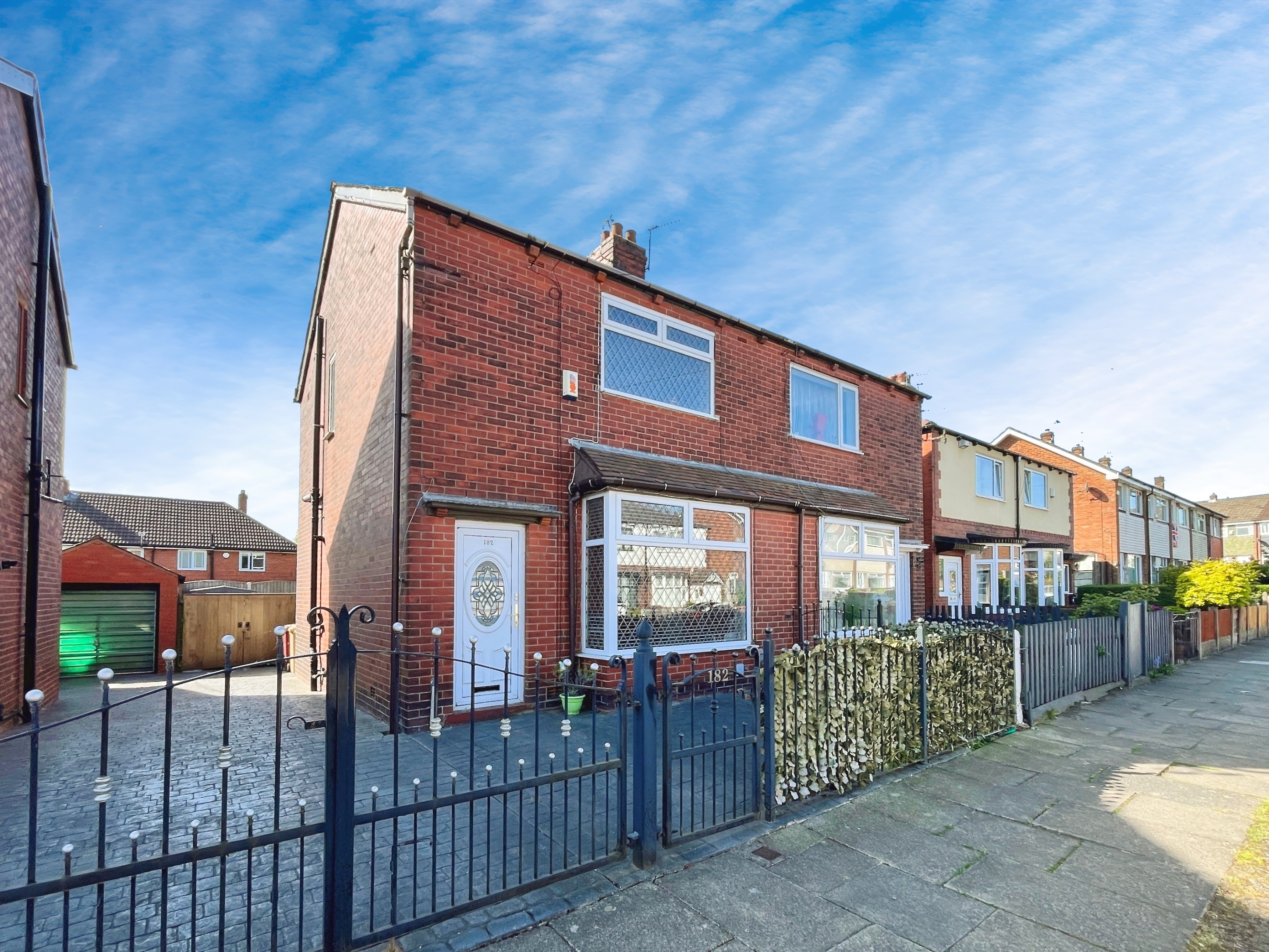 2 bedroom House (unspecified) SSTC