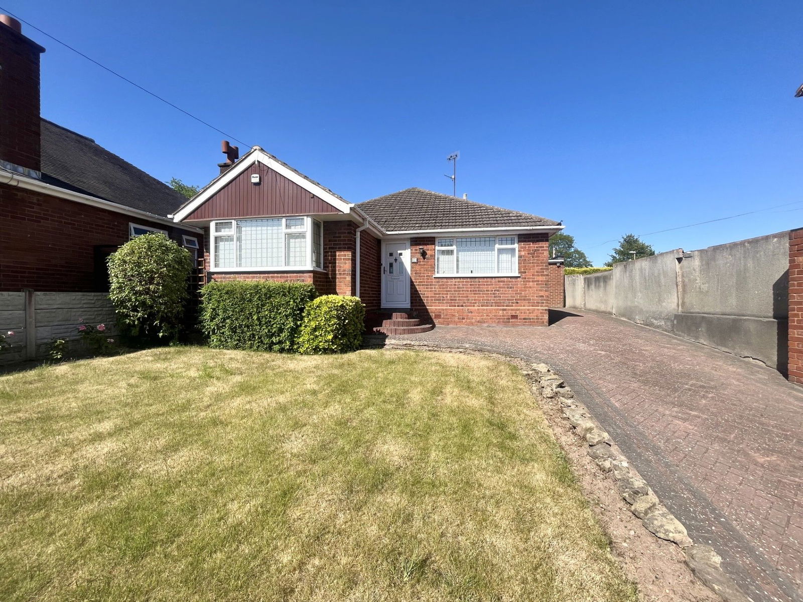 3 bedroom Bungalow For Sale