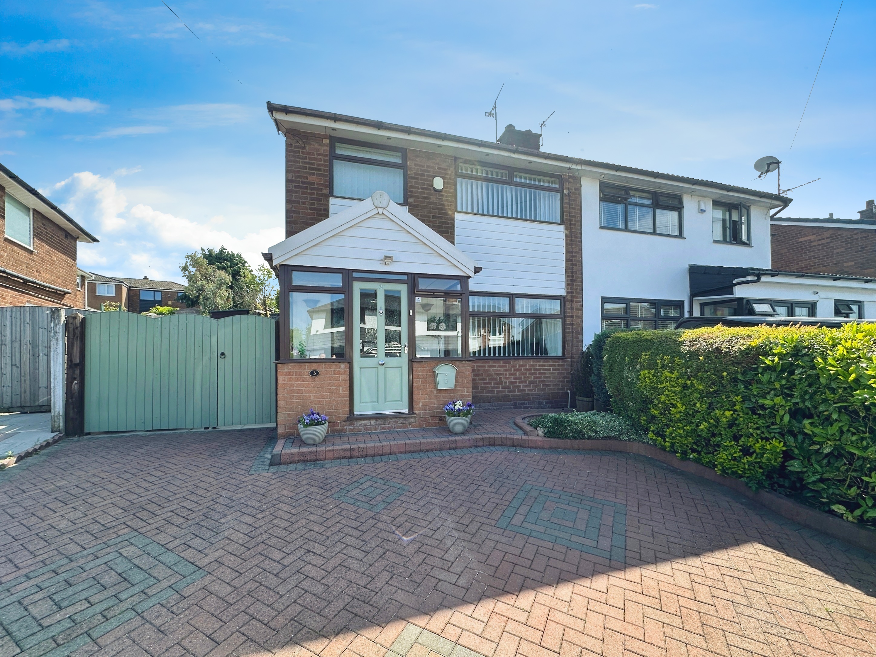 3 bedroom House (unspecified) For Sale