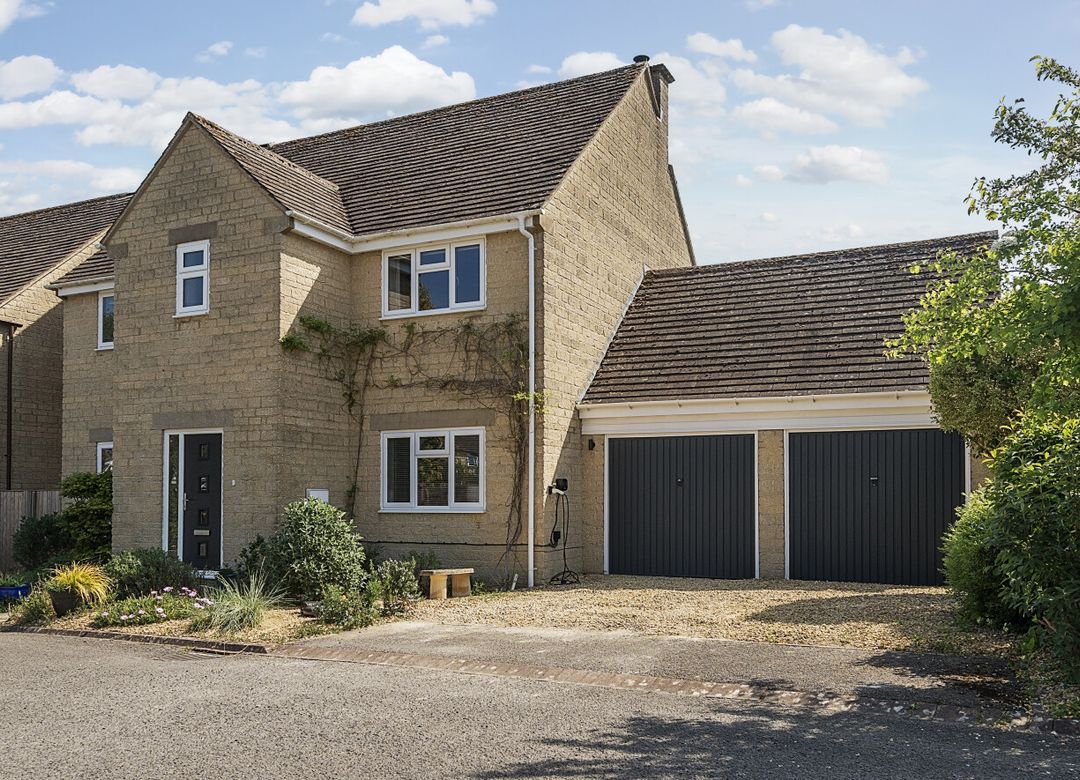 4 bedroom Detached house Sold