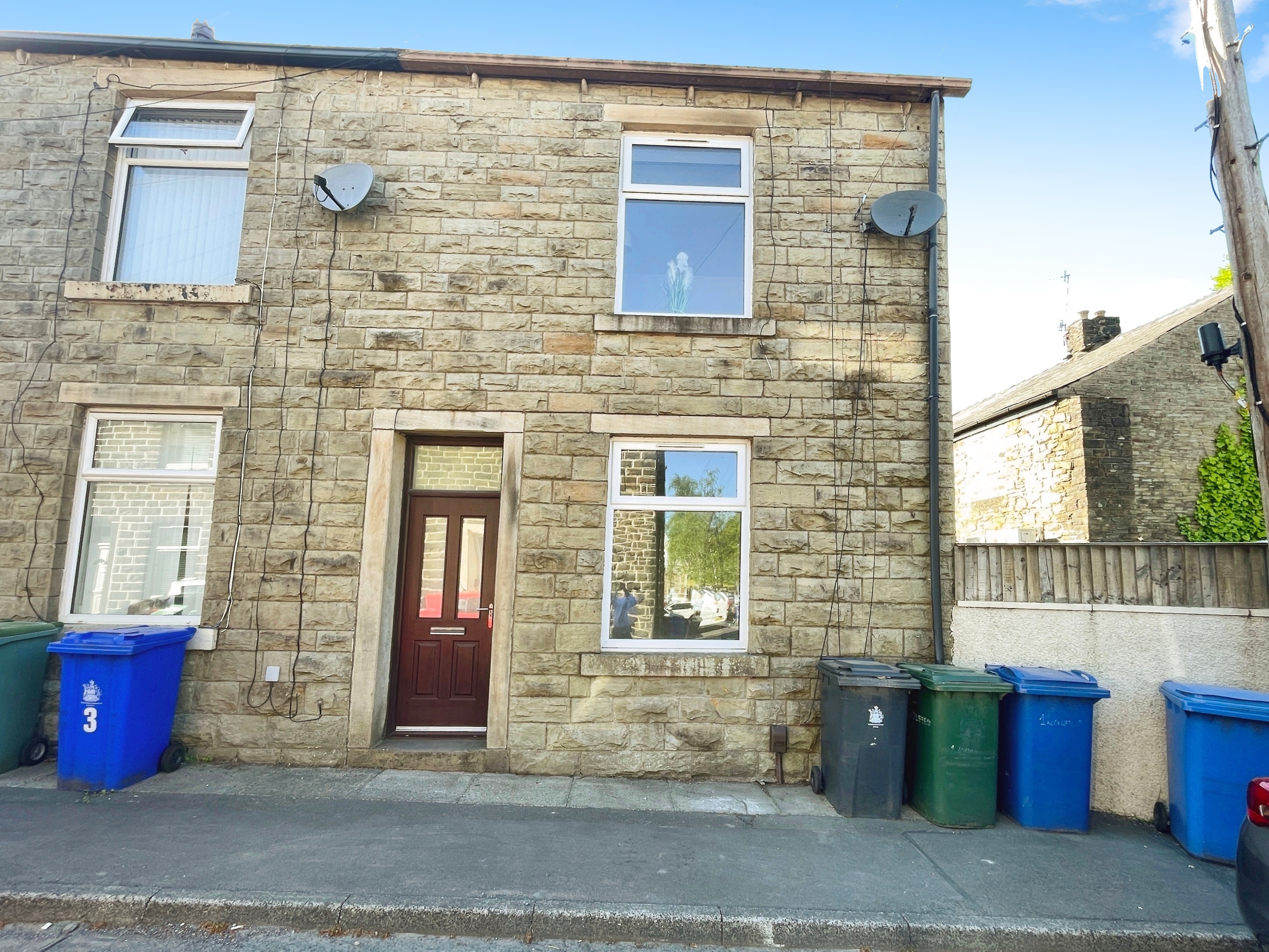 2 bedroom House (unspecified) To Let