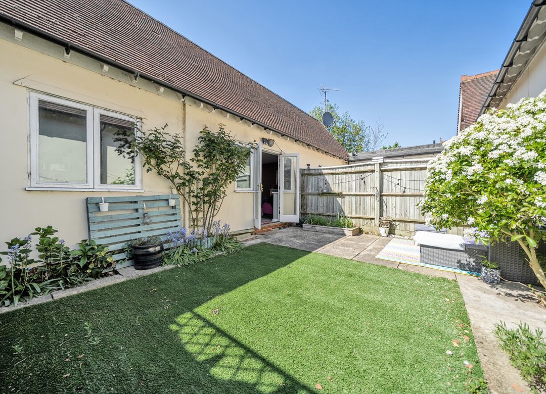 2 bedroom  For Sale