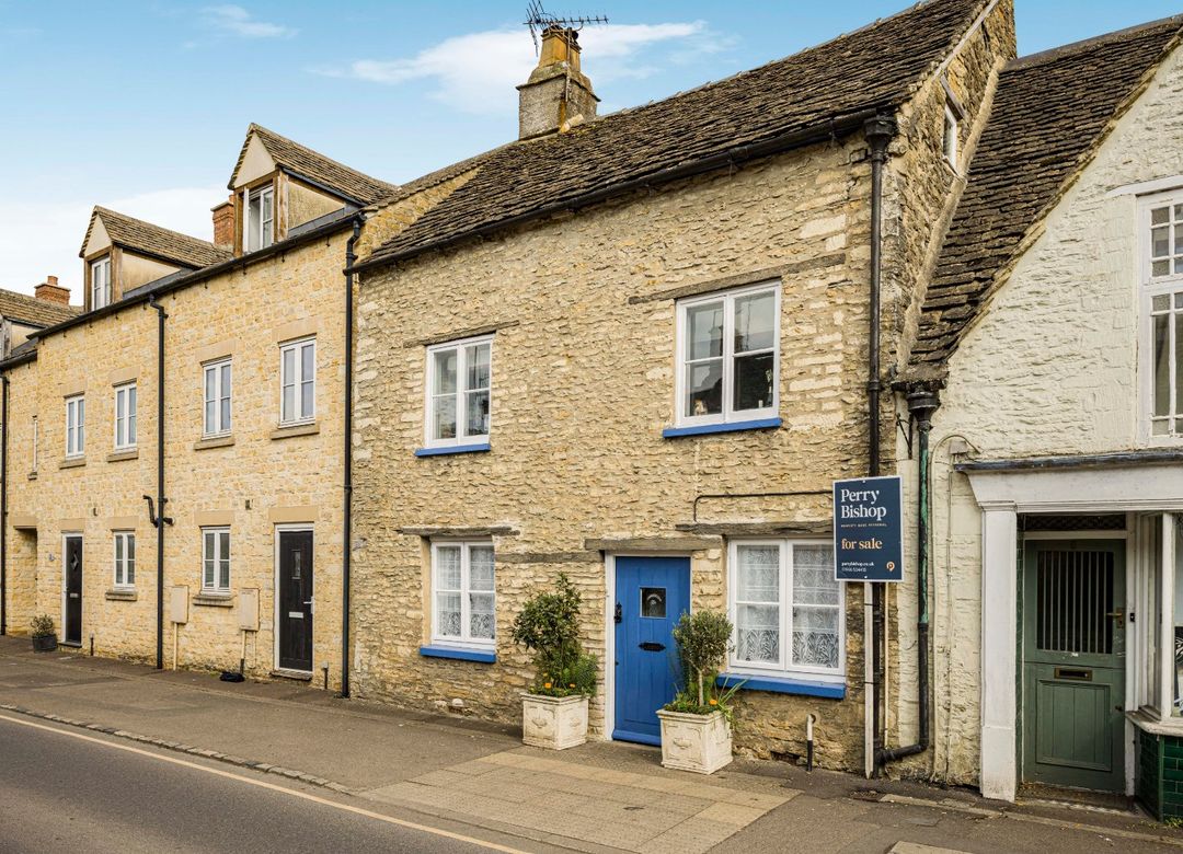 4 bedroom End of Terrace House For Sale