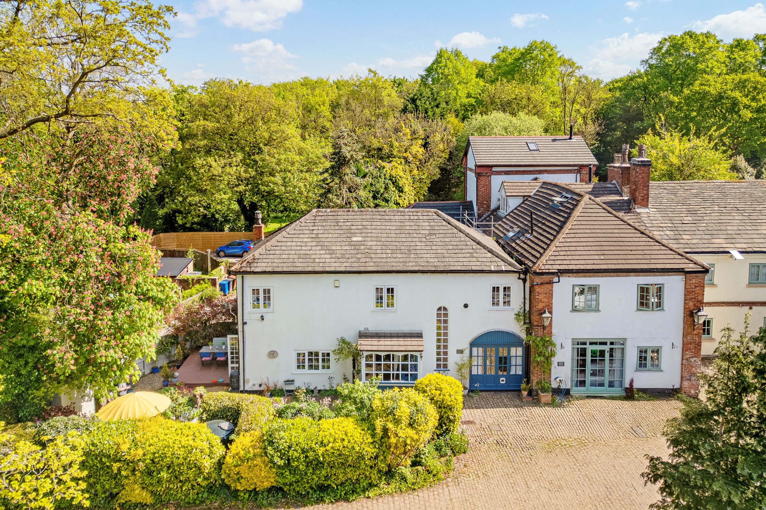 3 bedroom Cottage For Sale