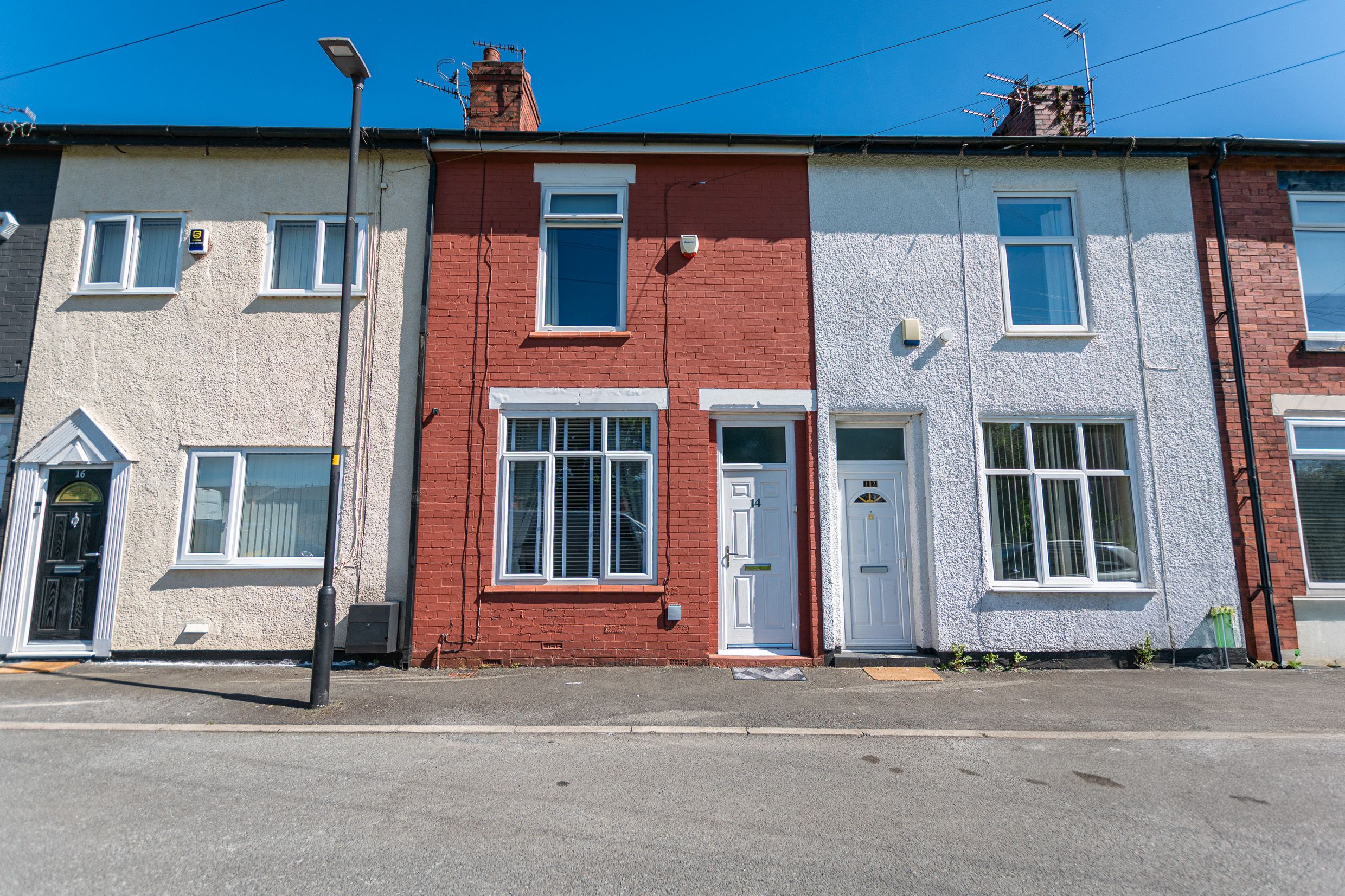 2 bedroom House For Sale