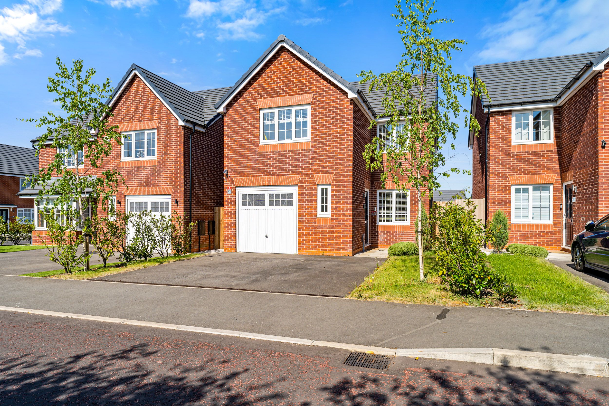4 bedroom House (unspecified) For Sale
