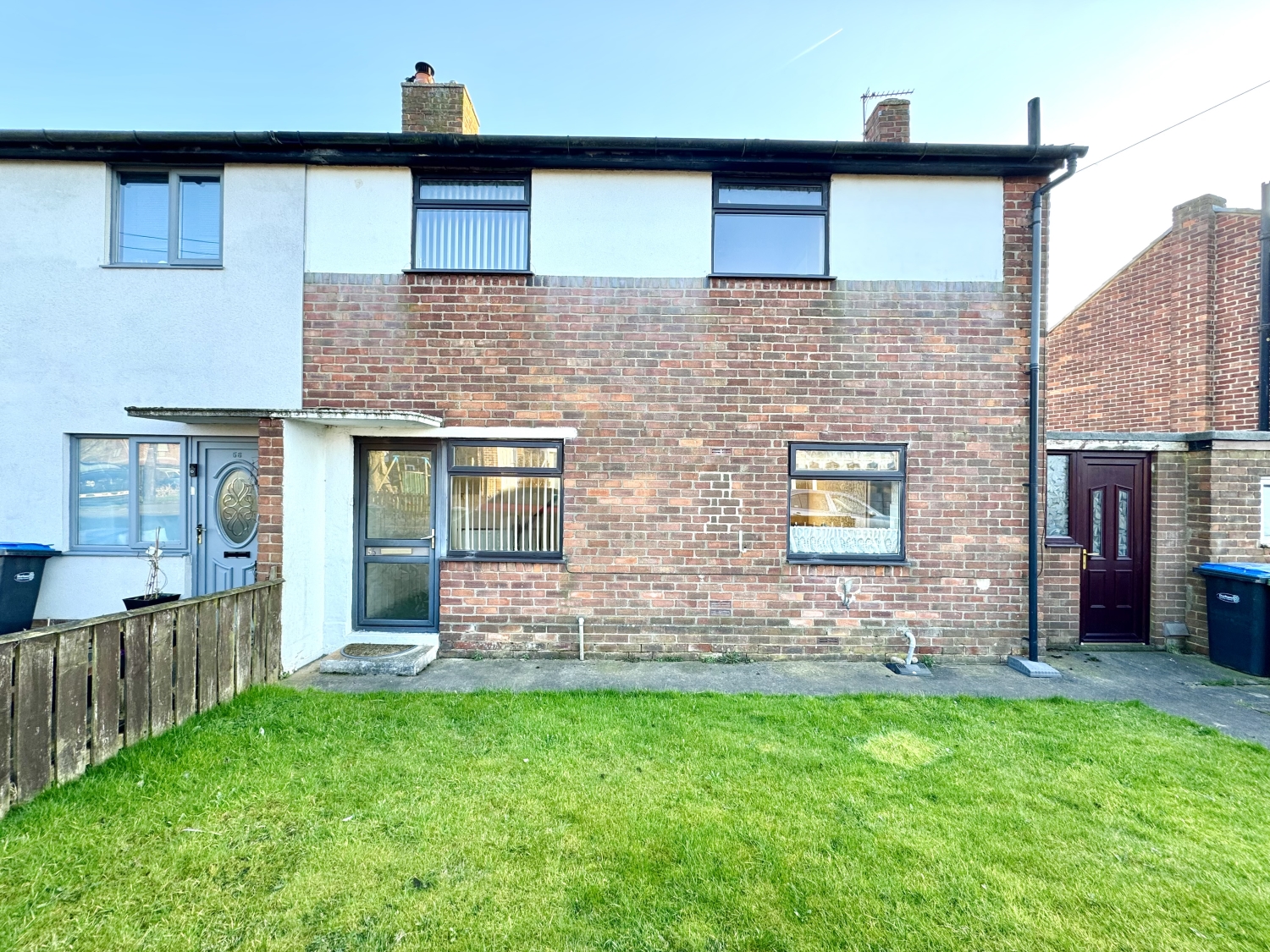 3 bedroom Semi-Detached For Sale