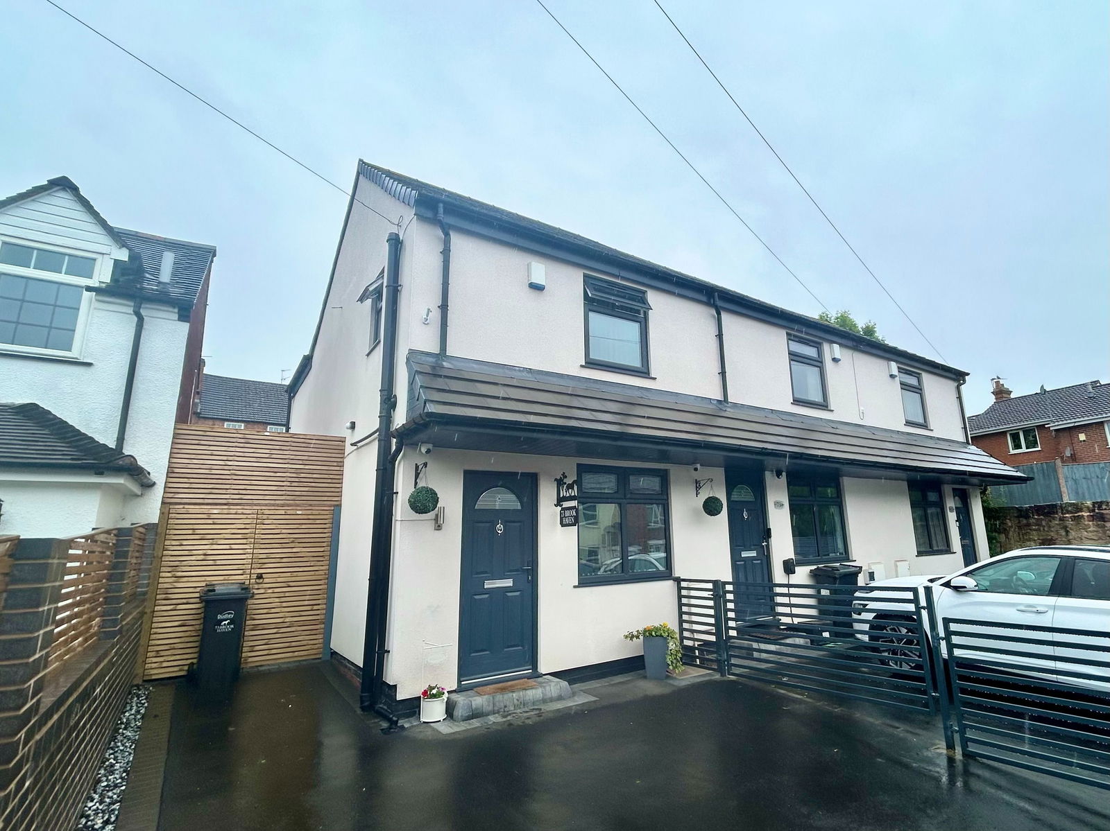 2 bedroom Terraced For Sale